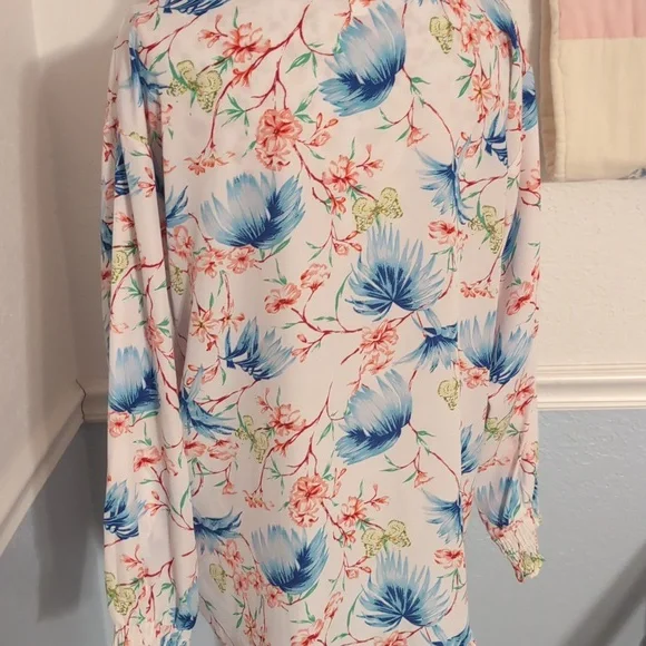 Pioneer Woman floral, blousy tunic - great for spring, Easter! - Picture 4 of 4